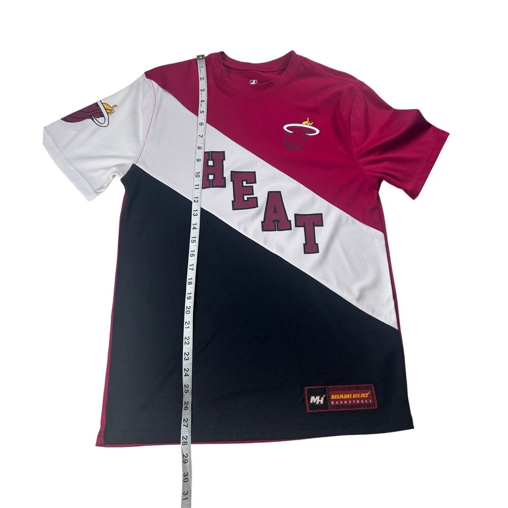 Miami Heat NBA Basketball Graphic T Shirt Men's Size Small Preowned‎